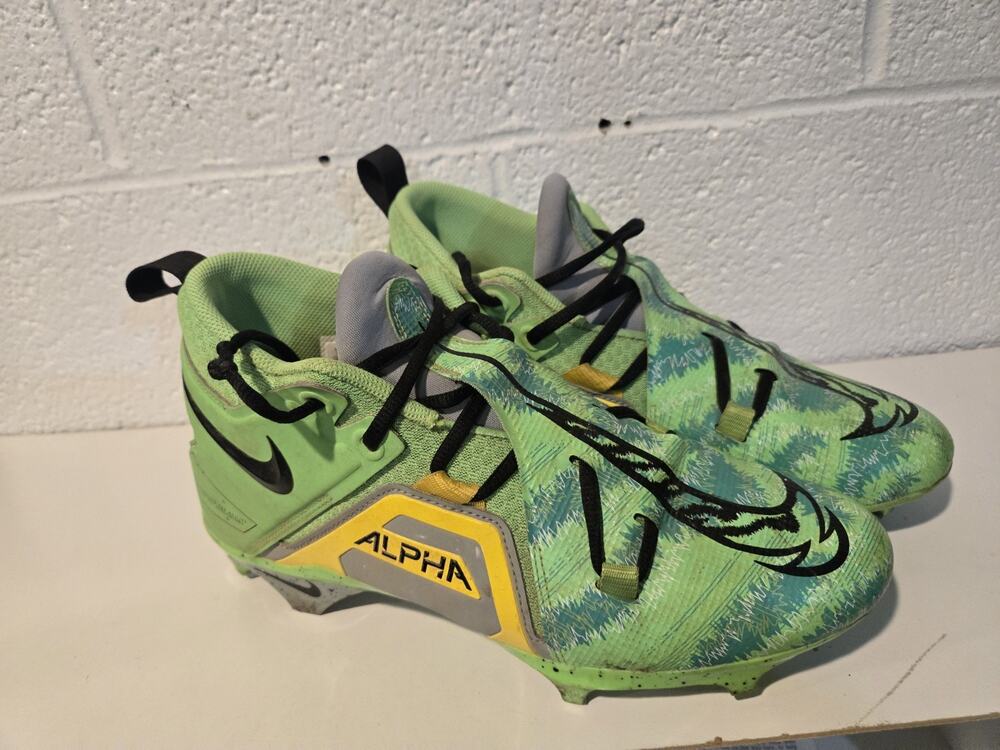 Nike Alpha Soccer Boots Neon Size Mens 9 Used Fair Condition